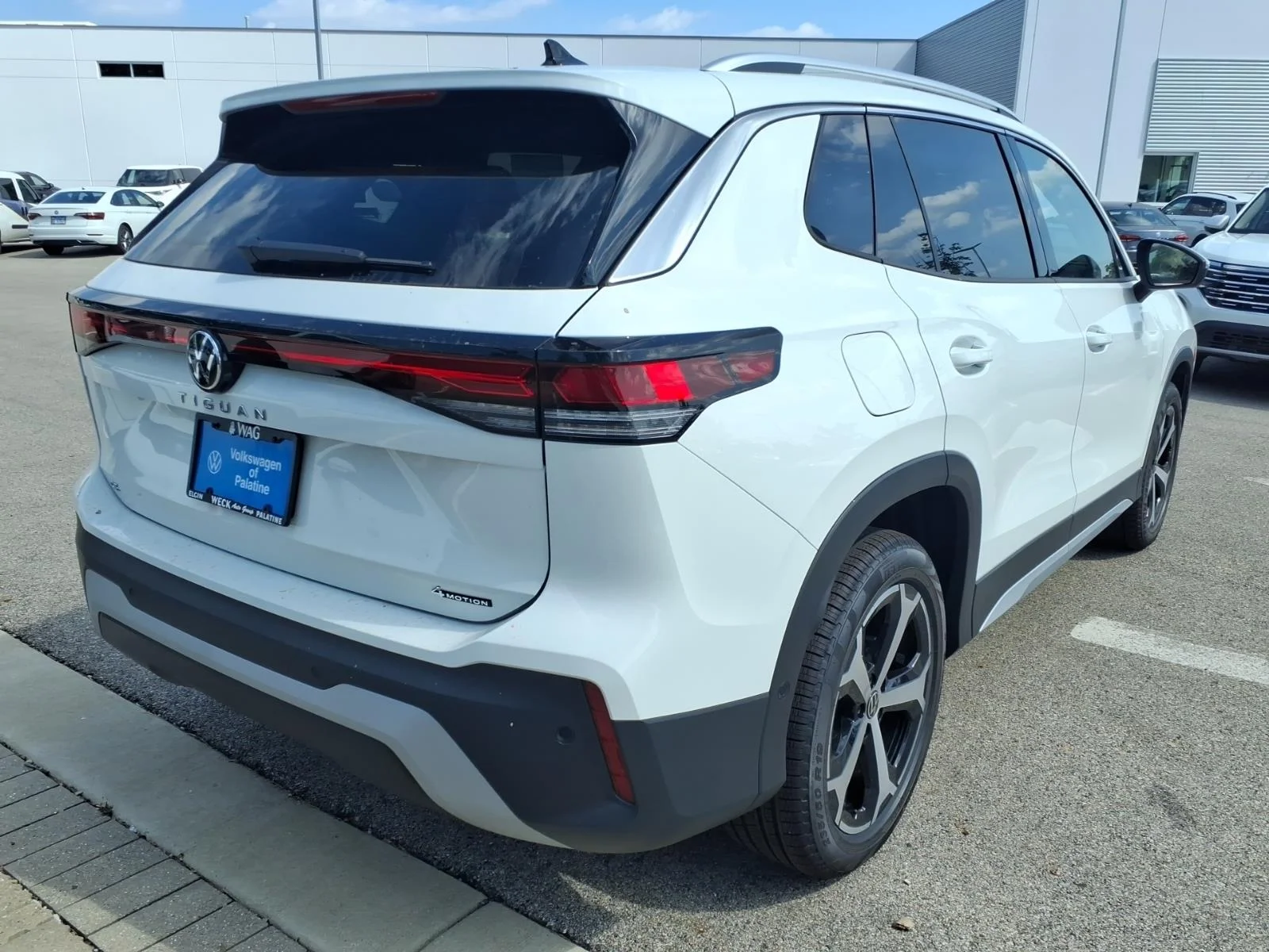 New 2026 Pure White Volkswagen SE 4MOTION image 4