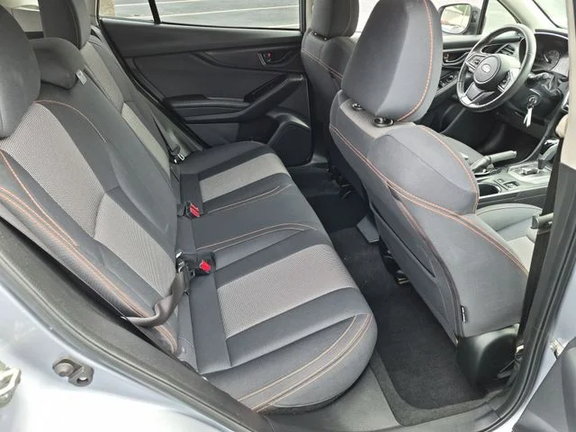 Used 2018 Silver Subaru 2.0i Premium image 31