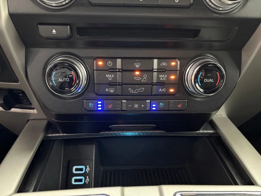 Used 2018 Gray Ford Lariat image 6