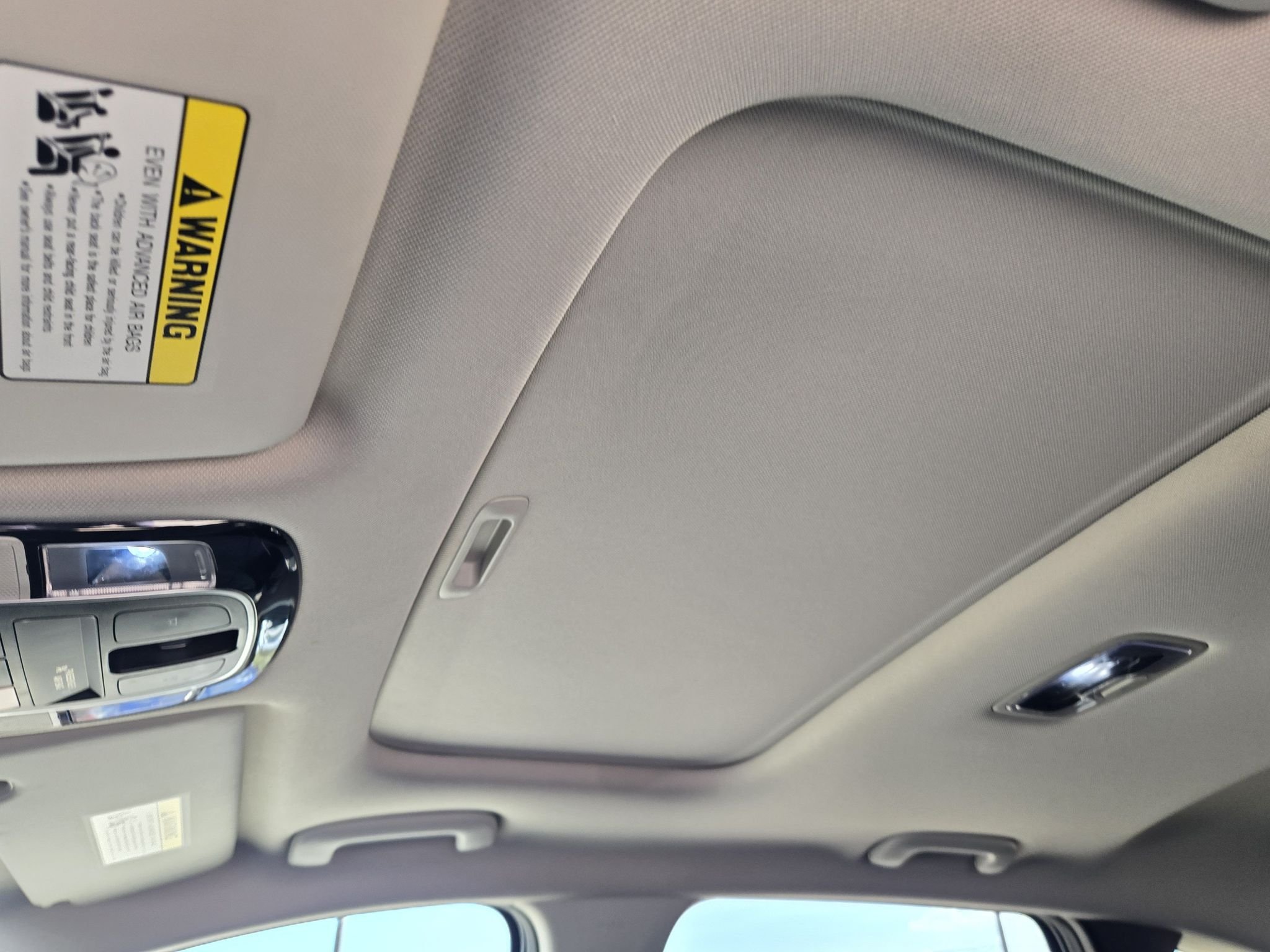 Used 2025 Ecotronic Gray Hyundai SEL Convenience image 26