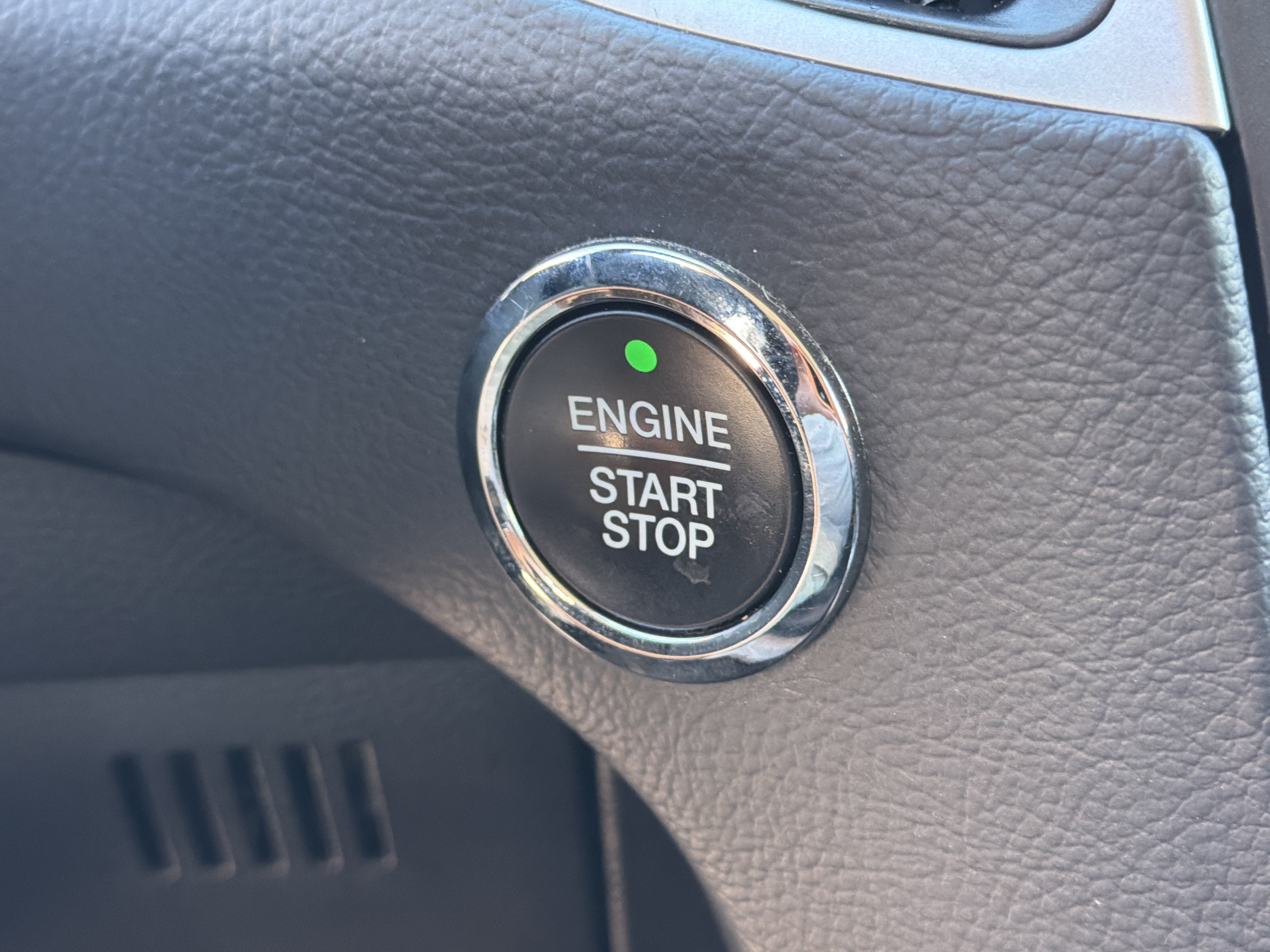 Used 2023 Silver Metallic Ford SEL image 32