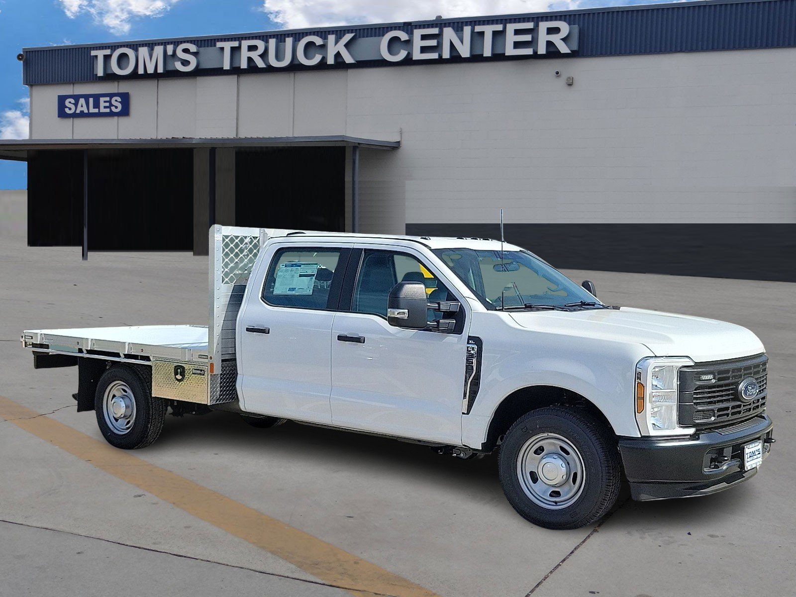 2026 Ford F-350 Super Duty Chassis Cab