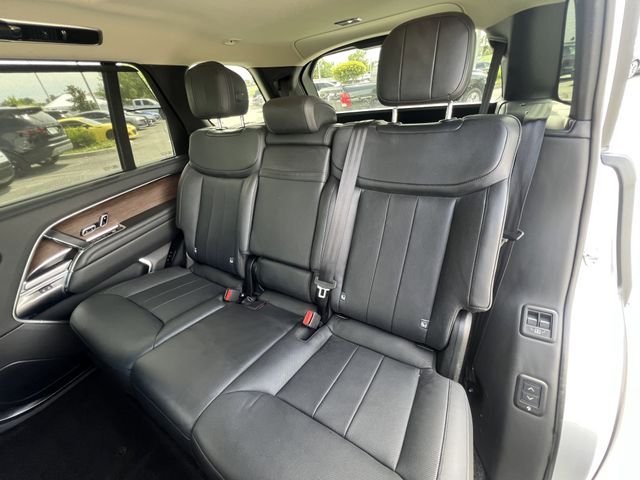 2023 Land Rover Range Rover SE - Photo 13