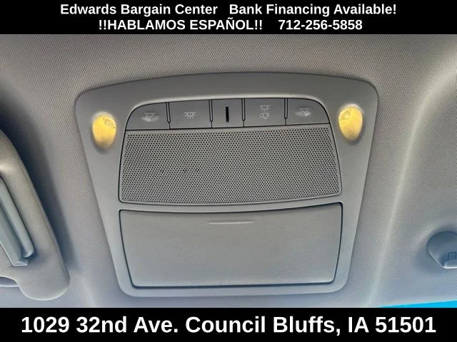 Used 2015 Silver Nissan SV image 20