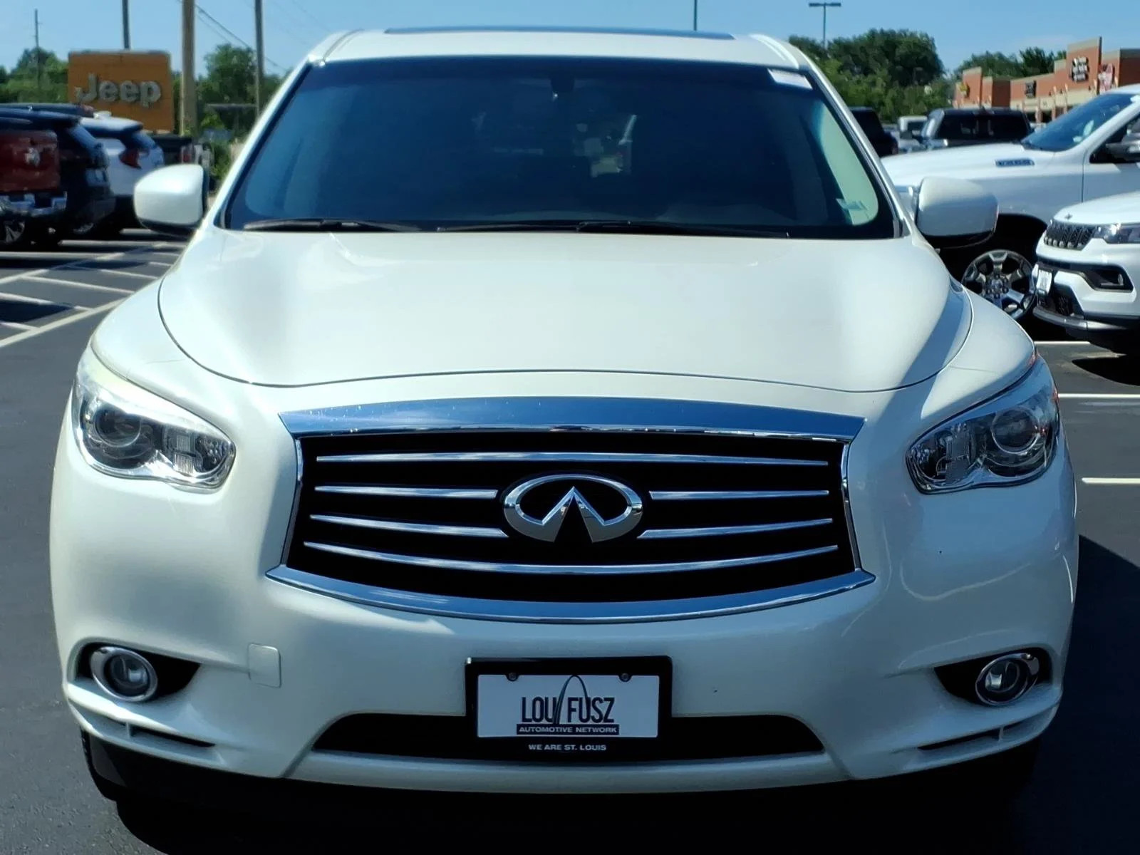 Used 2015 Majestic White INFINITI Base image 34