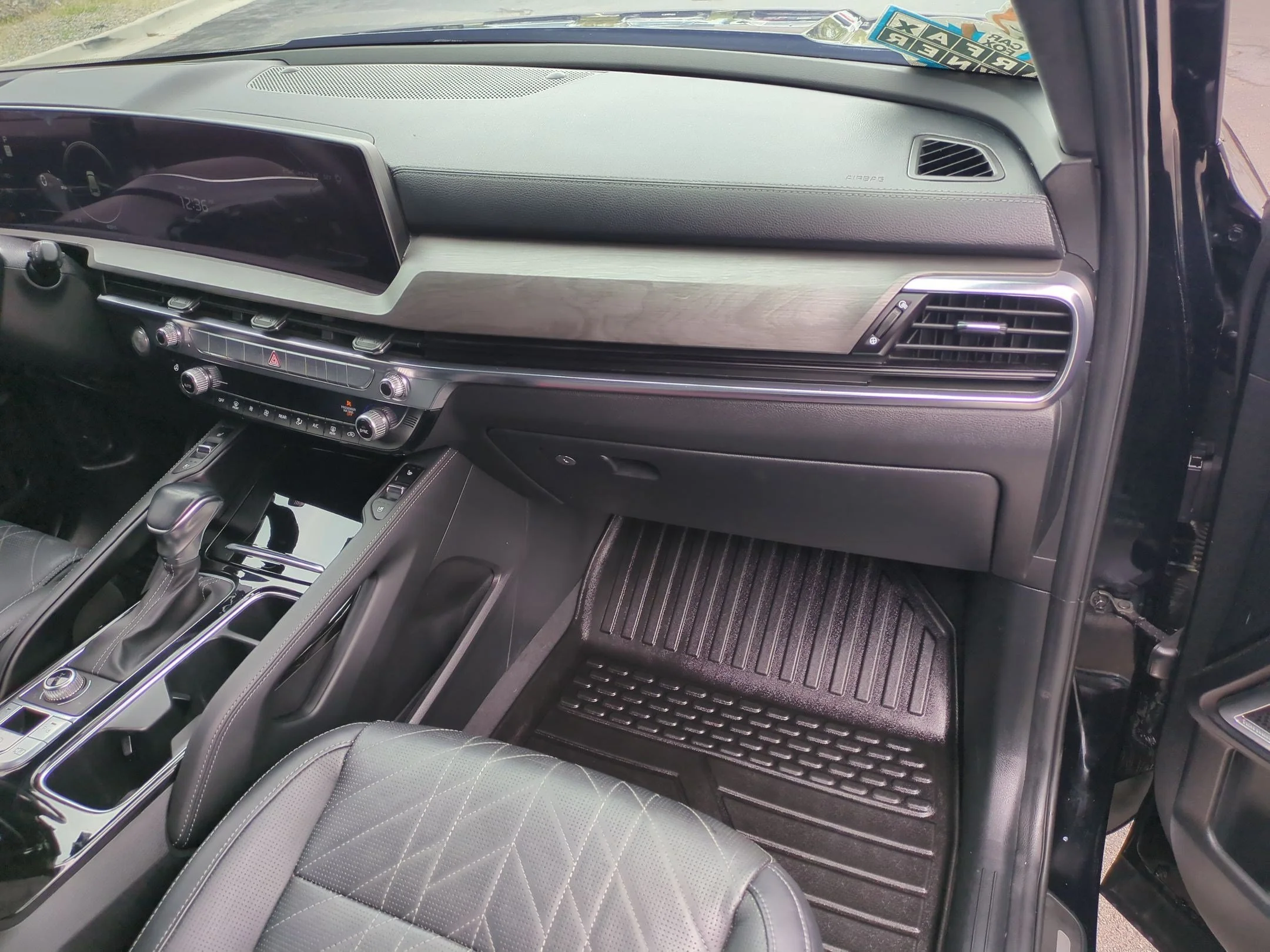 Used 2024 Ebony Black Kia SX Prestige X-Line image 30