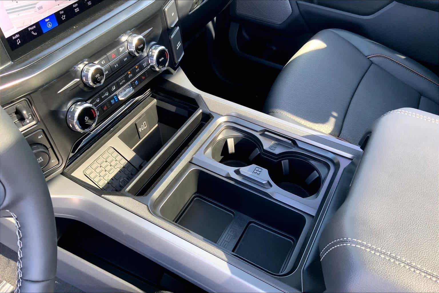 New 2026 Agate Black Metallic Ford F-250® Lariat® image 5