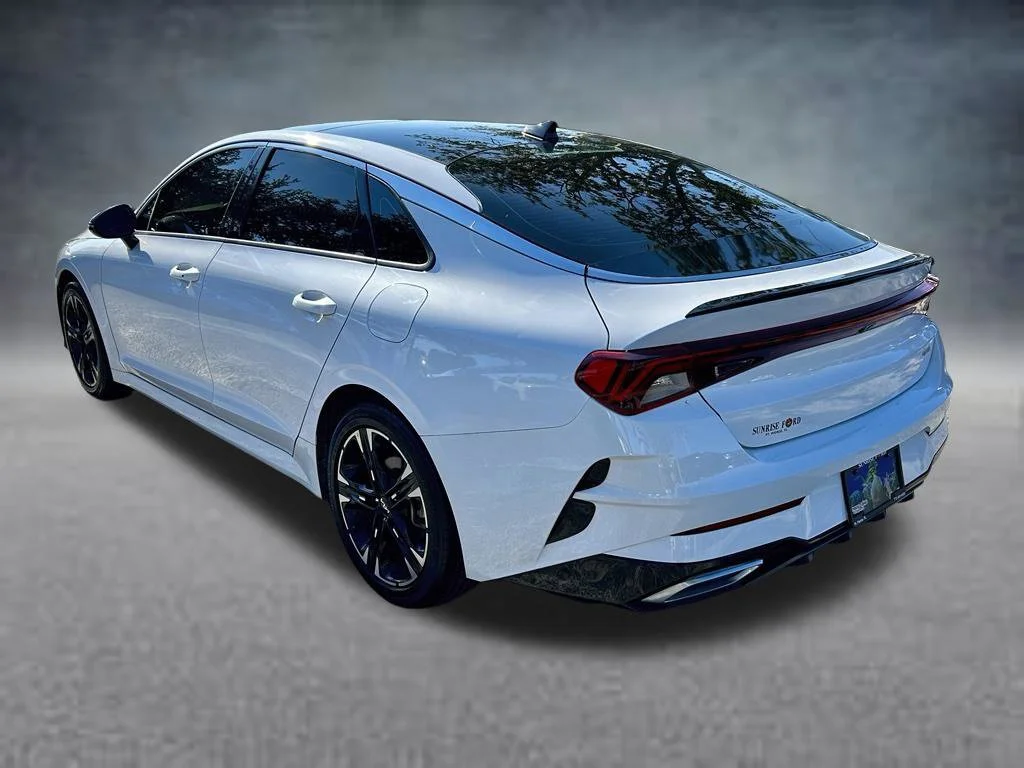 Certified Used 2024 Glacial White Pearl Kia GT-Line image 8