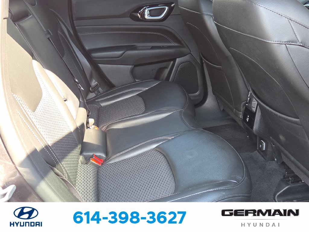 Used 2023 Gray Jeep Latitude image 20