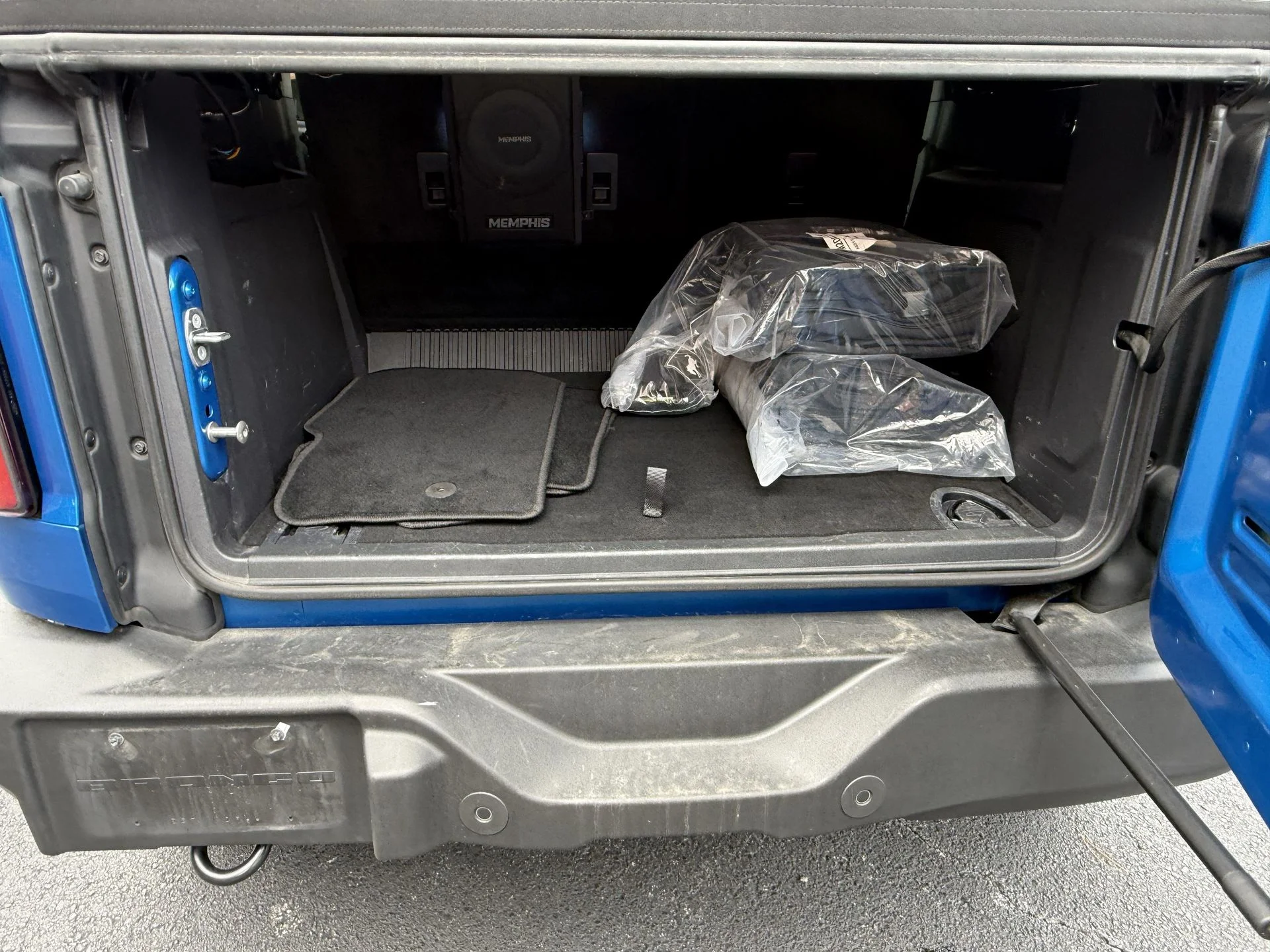 Used 2023 Velocity Blue Metallic Ford Outer Banks image 17