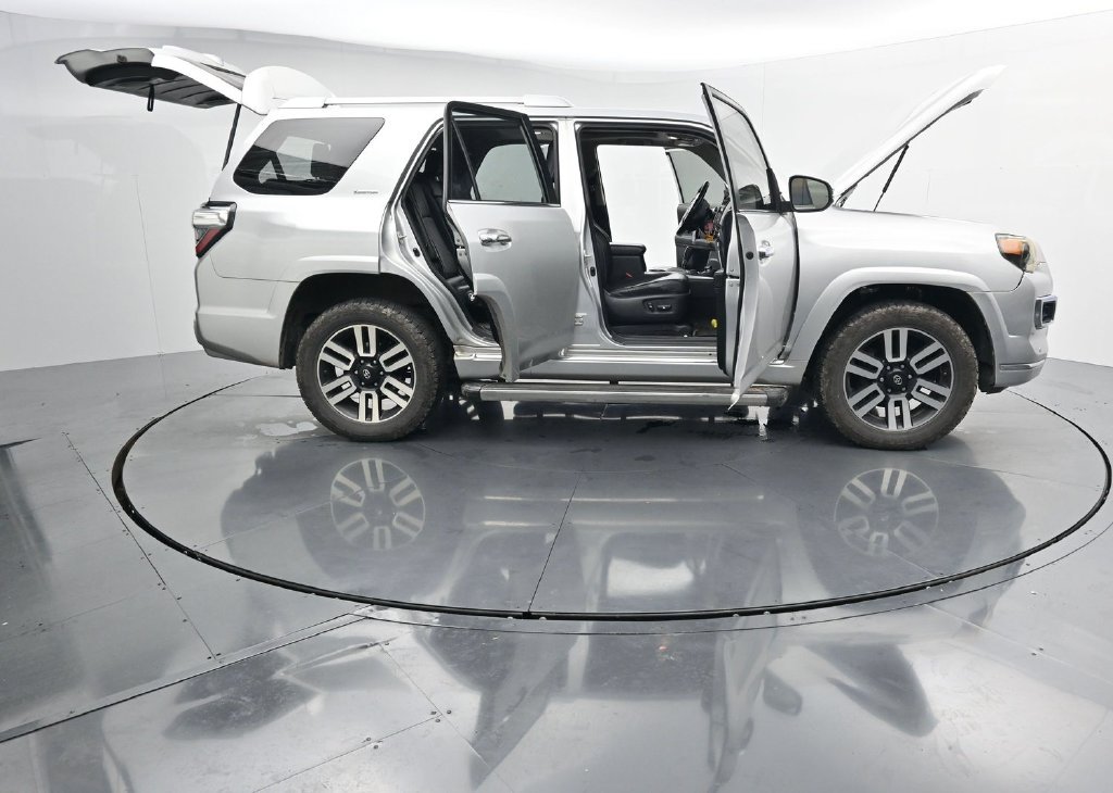 Used 2016 Silver Toyota Limited image 27