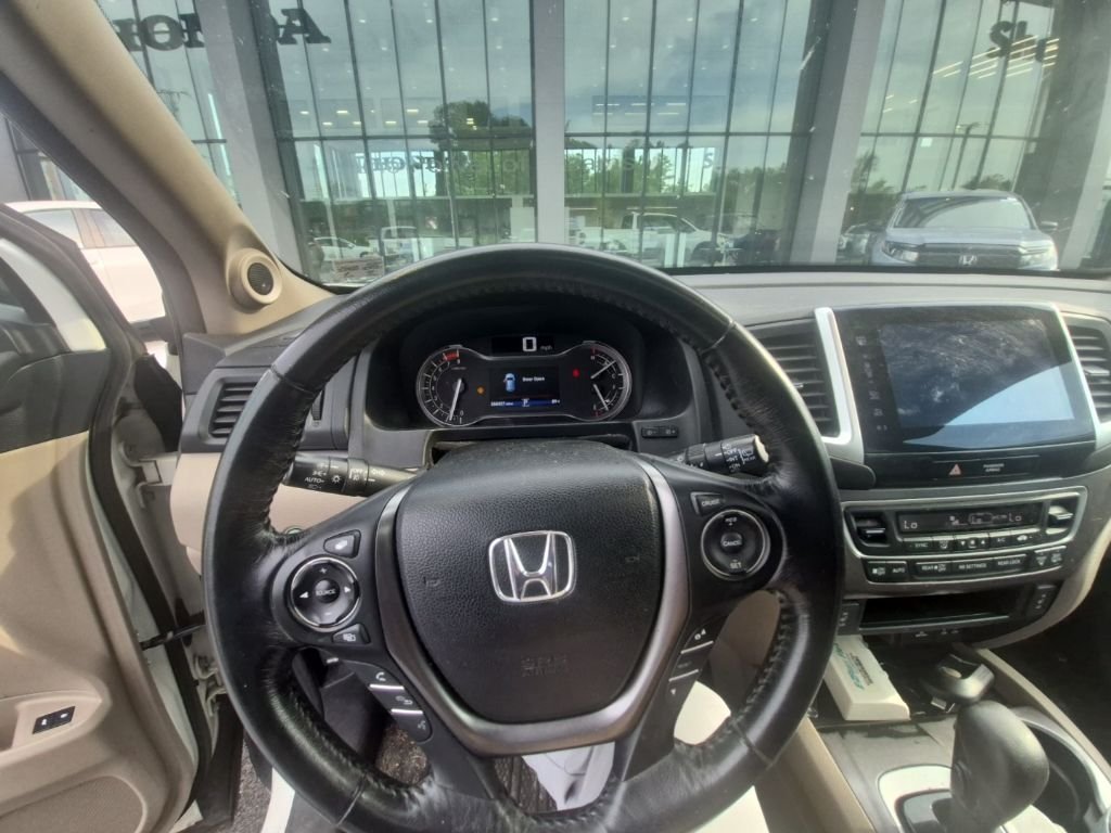 Used 2016 White Diamond Pearl Honda EX-L image 8
