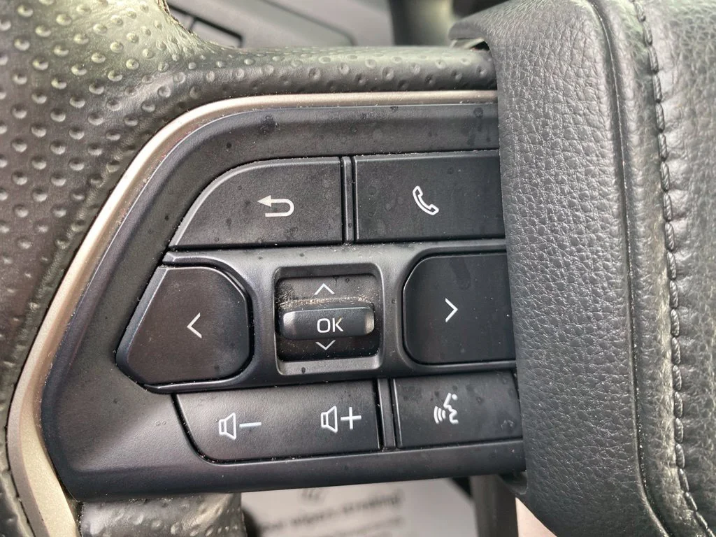 Used 2025 Black Toyota SR5 image 27
