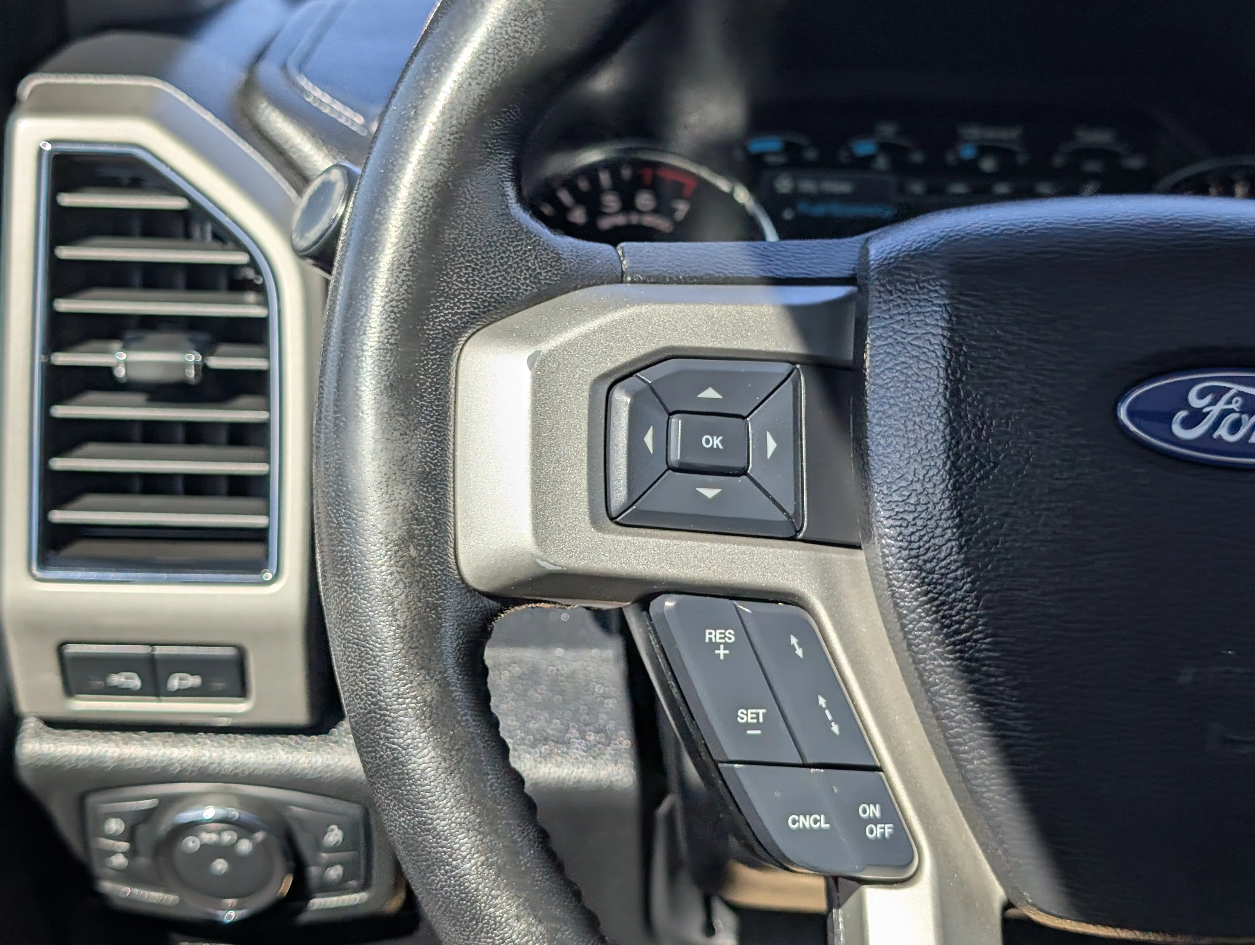 Used 2019 Magnetic Ford XL 4WD SuperCrew 5.5