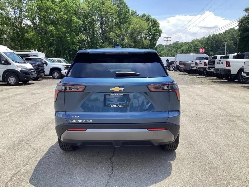 New 2027 Lakeshore Blue Metallic Chevrolet LT image 6