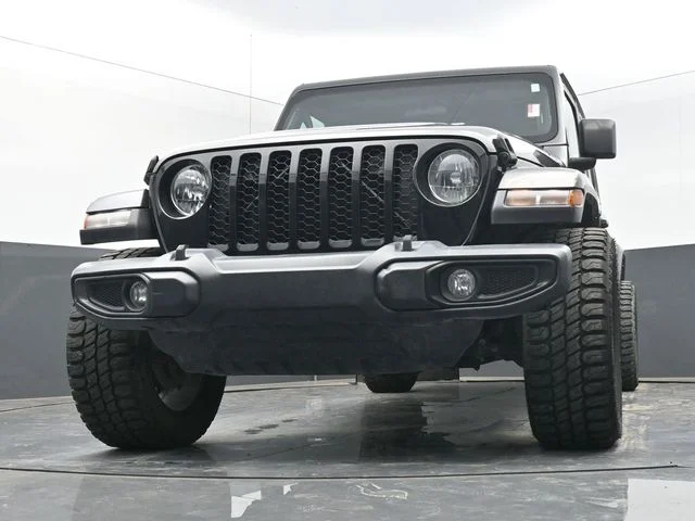 Used 2022 Gray Jeep Sport image 38