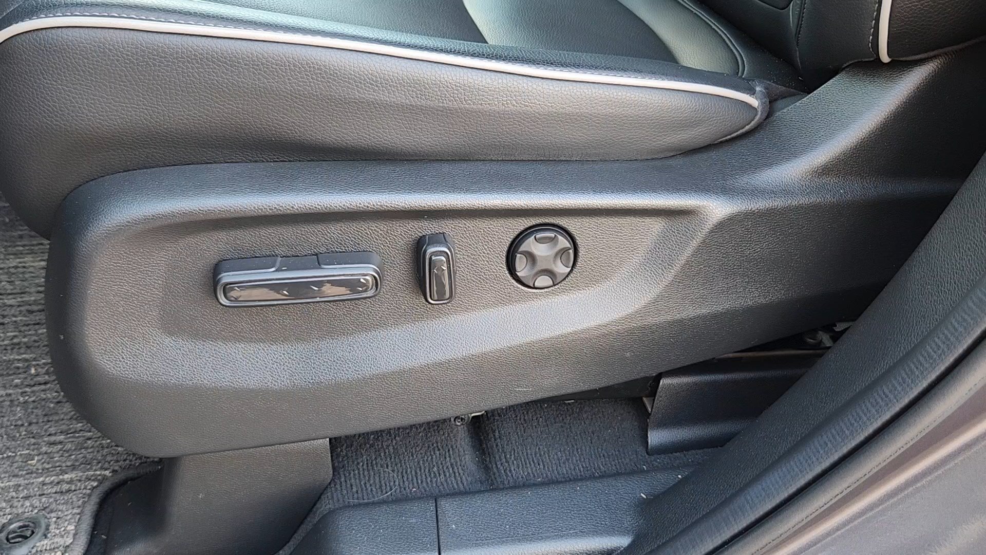 2025 Honda Odyssey Touring - Photo 9