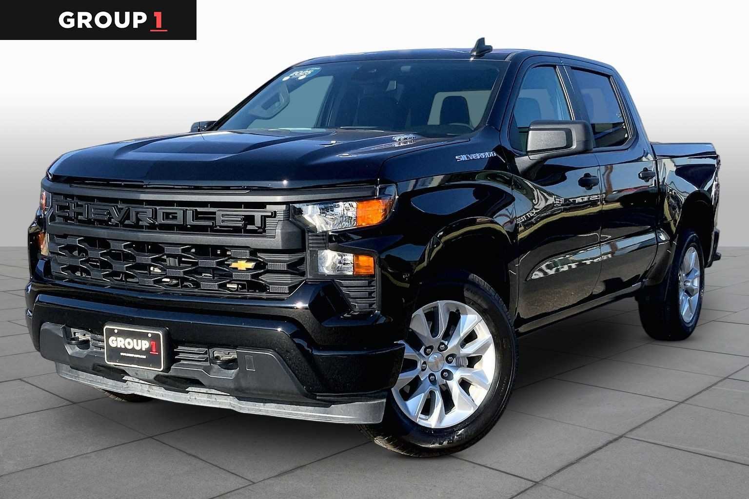 2025 Chevrolet Silverado 1500 Custom