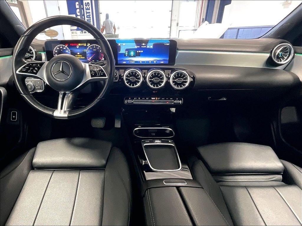 Used 2025 Silver Mercedes-Benz CLA 250 image 21