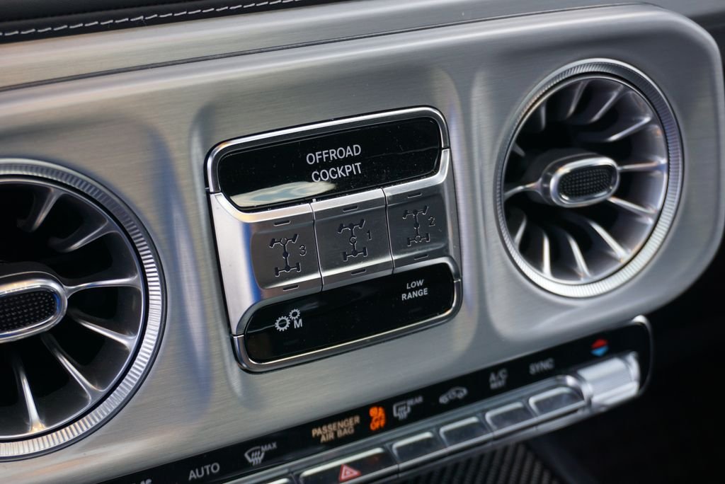 Used 2026 MANUFAKTUR Moonlight White Magno Mercedes-Benz G 63 AMG® image 20