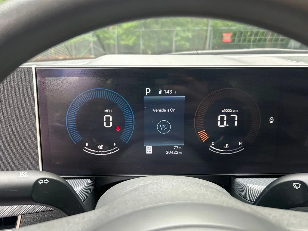 Used 2025 Blue Hyundai SEL image 19
