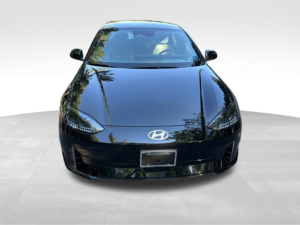 Used 2024 Black Hyundai SEL image 9