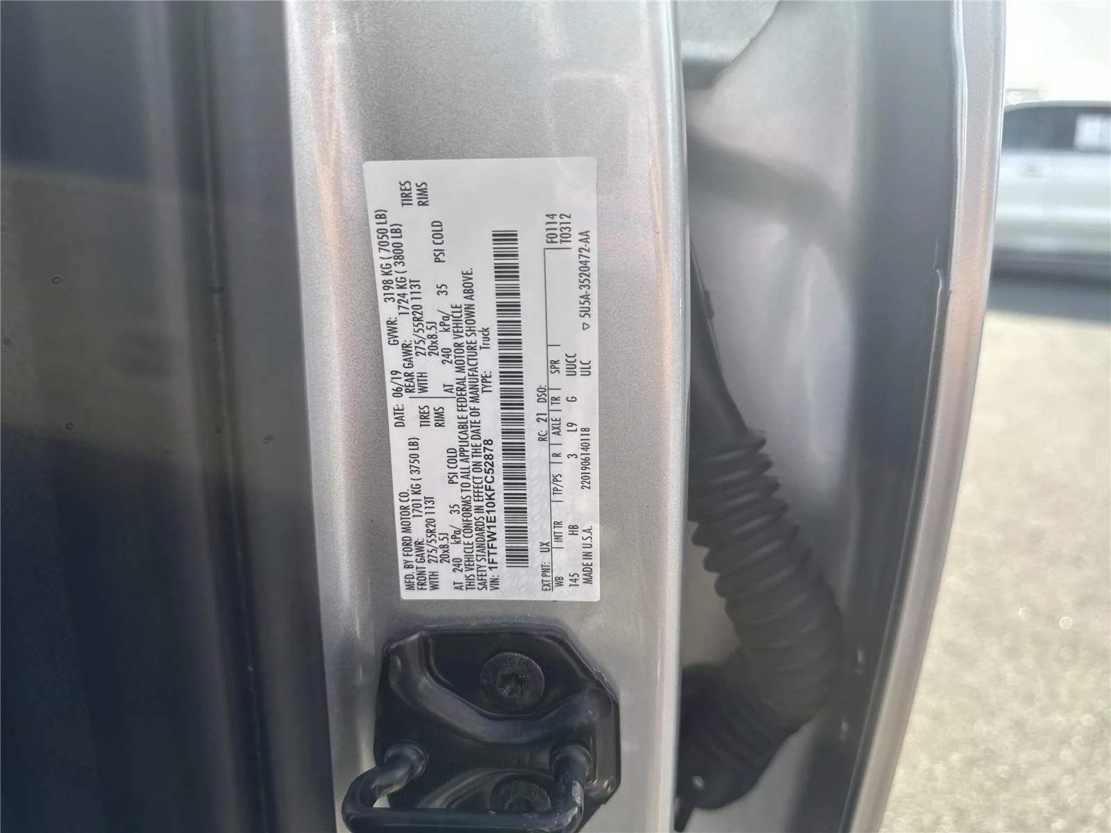 Used 2019 Ingot Silver Ford LARIAT image 41