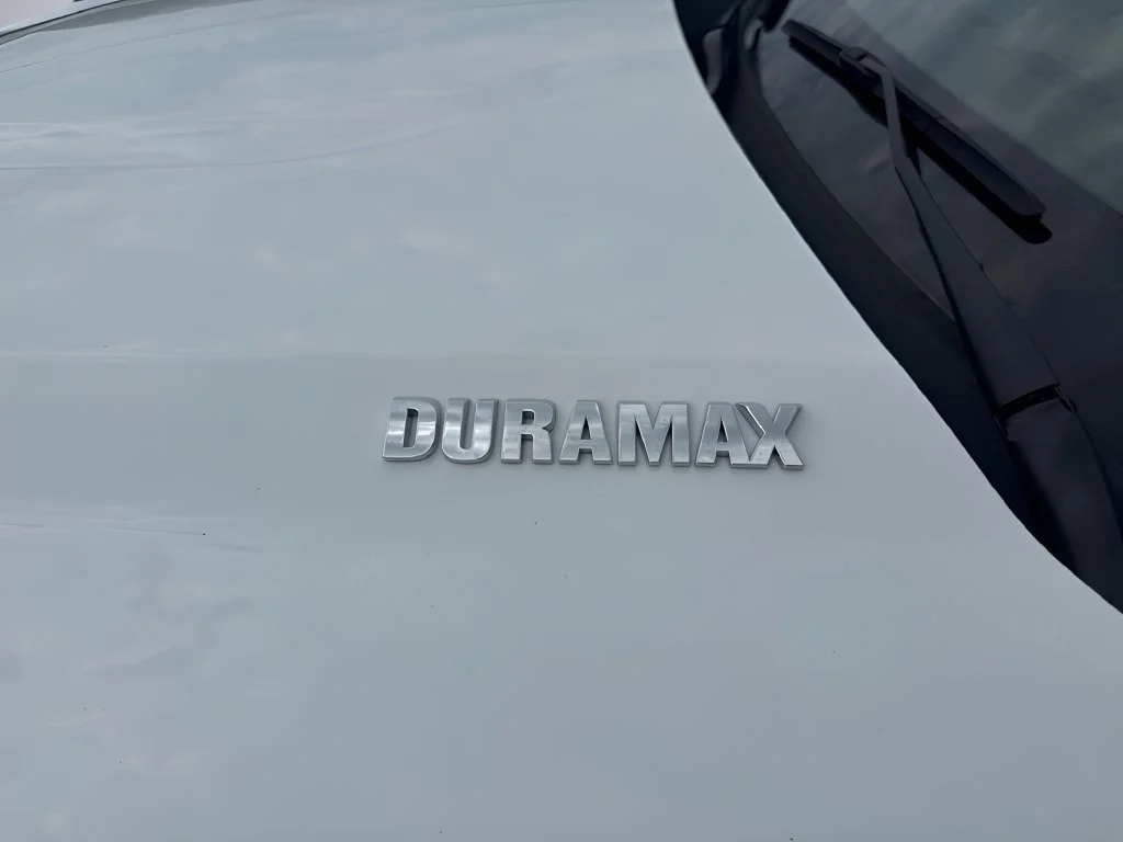 Used 2025 Summit White Chevrolet LTZ image 36