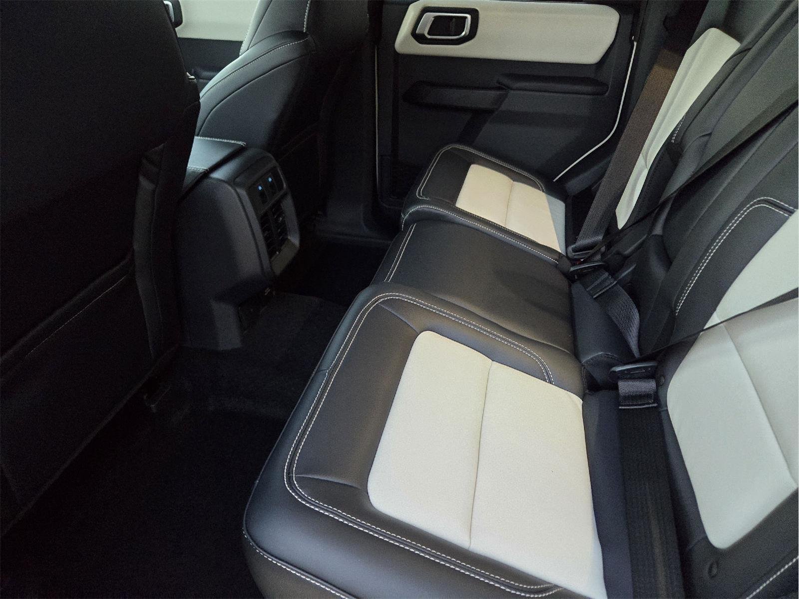 New 2026 Wimbledon White Ford Outer Banks® image 18