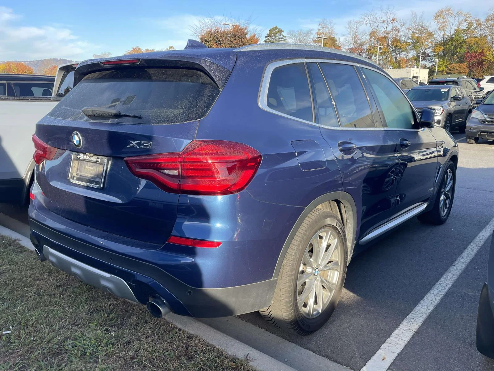 Used 2018 Phytonic Blue Metallic BMW xDrive30i image 5