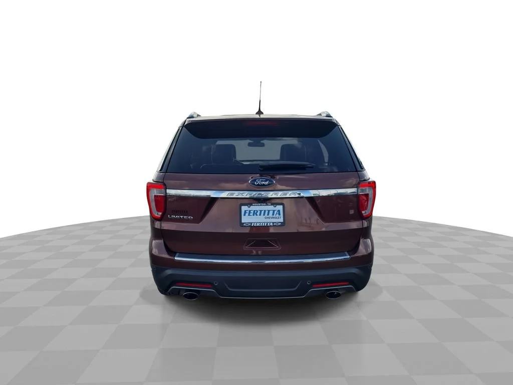 Used 2018 Red Ford Limited image 7
