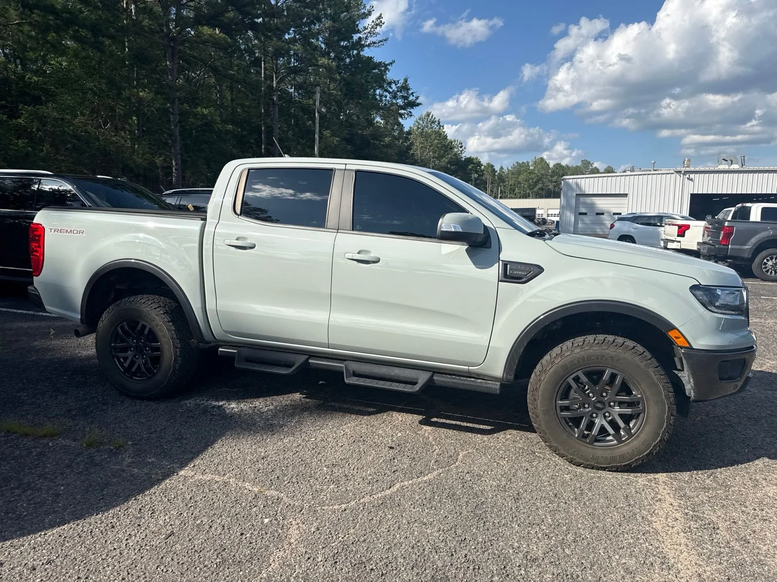 Used 2023 Green Ford Lariat image 7
