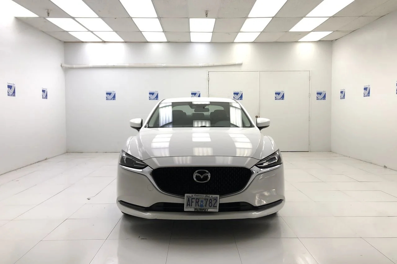 Used 2021 Snowflake White Pearl Mazda Grand Touring image 4