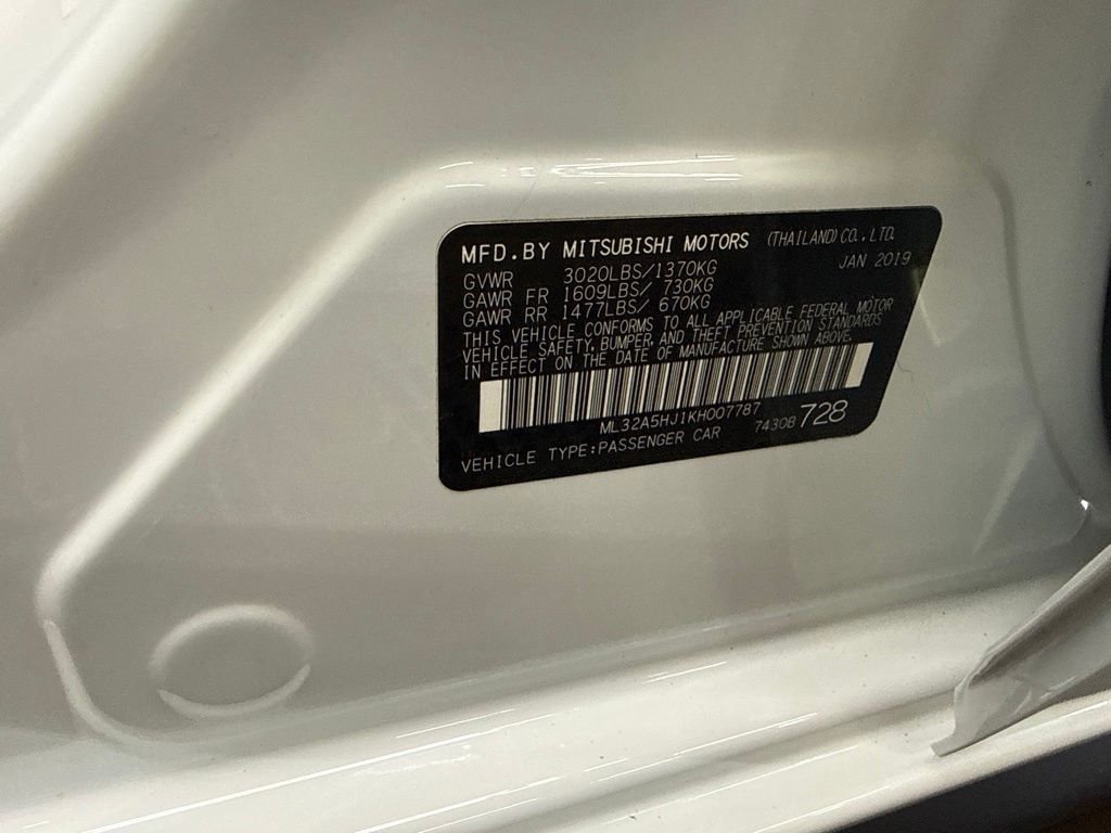 Used 2019 White Mitsubishi LE image 10