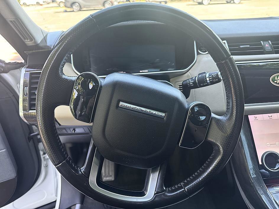 Used 2018 Fuji White Land Rover HSE image 13