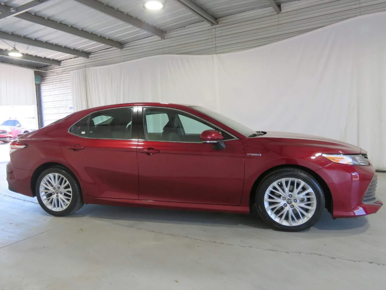 Used 2020 Ruby Flare Pearl Toyota XLE image 7