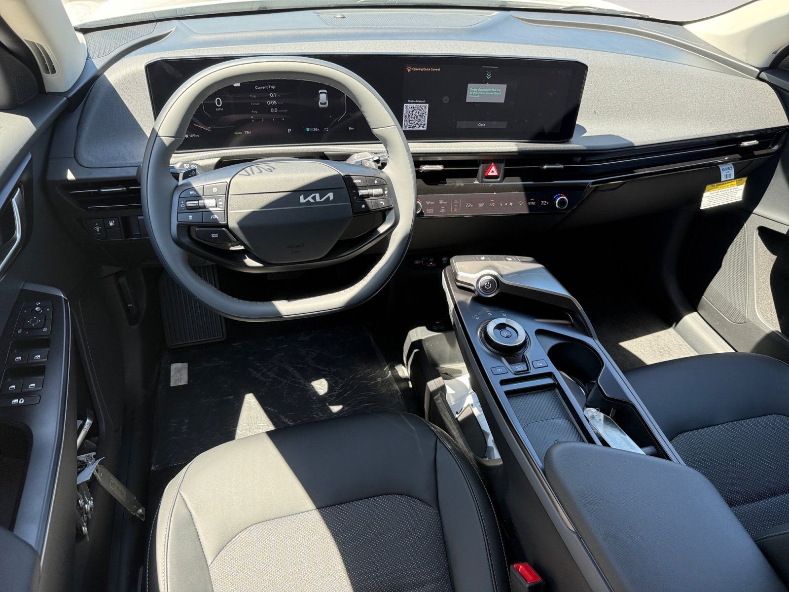 New 2026 Glacial White Pearl Kia Light Long Range image 15