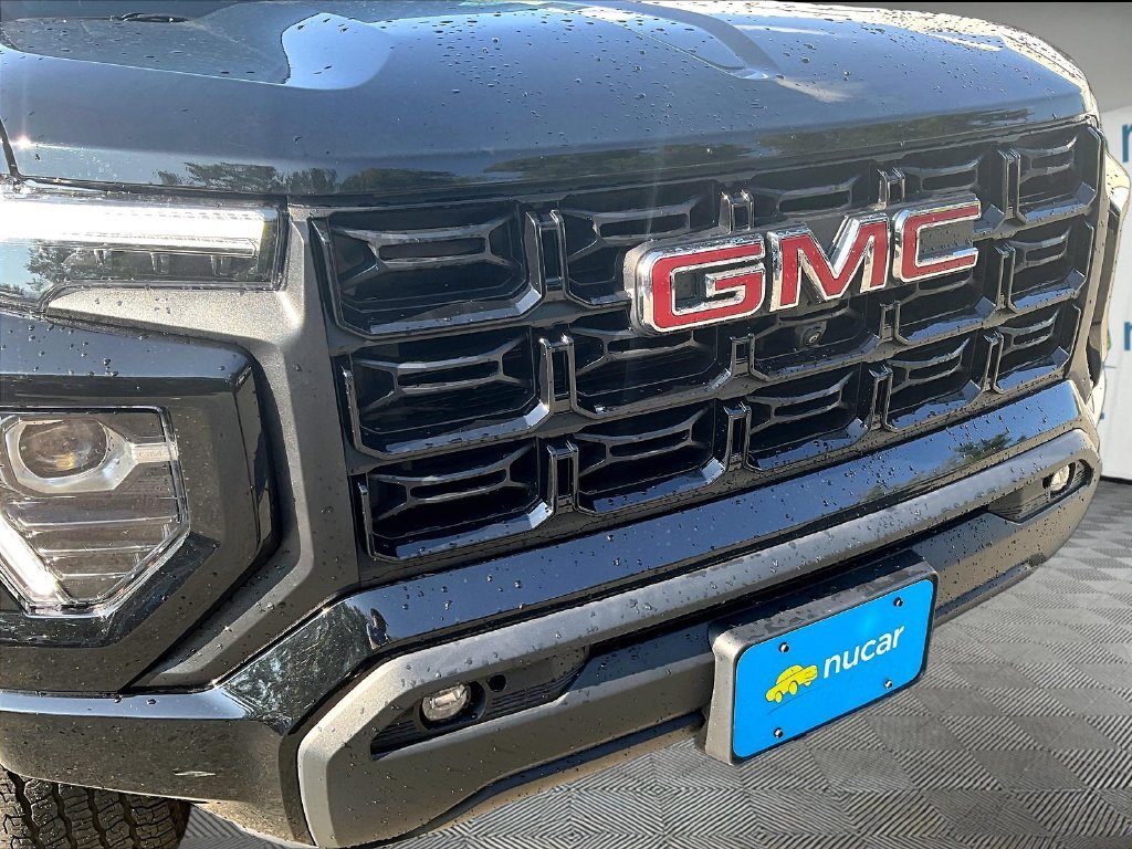 Used 2024 Black GMC Elevation image 31