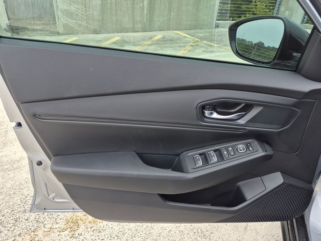New 2026 Solar Silver Metallic Honda SE image 16