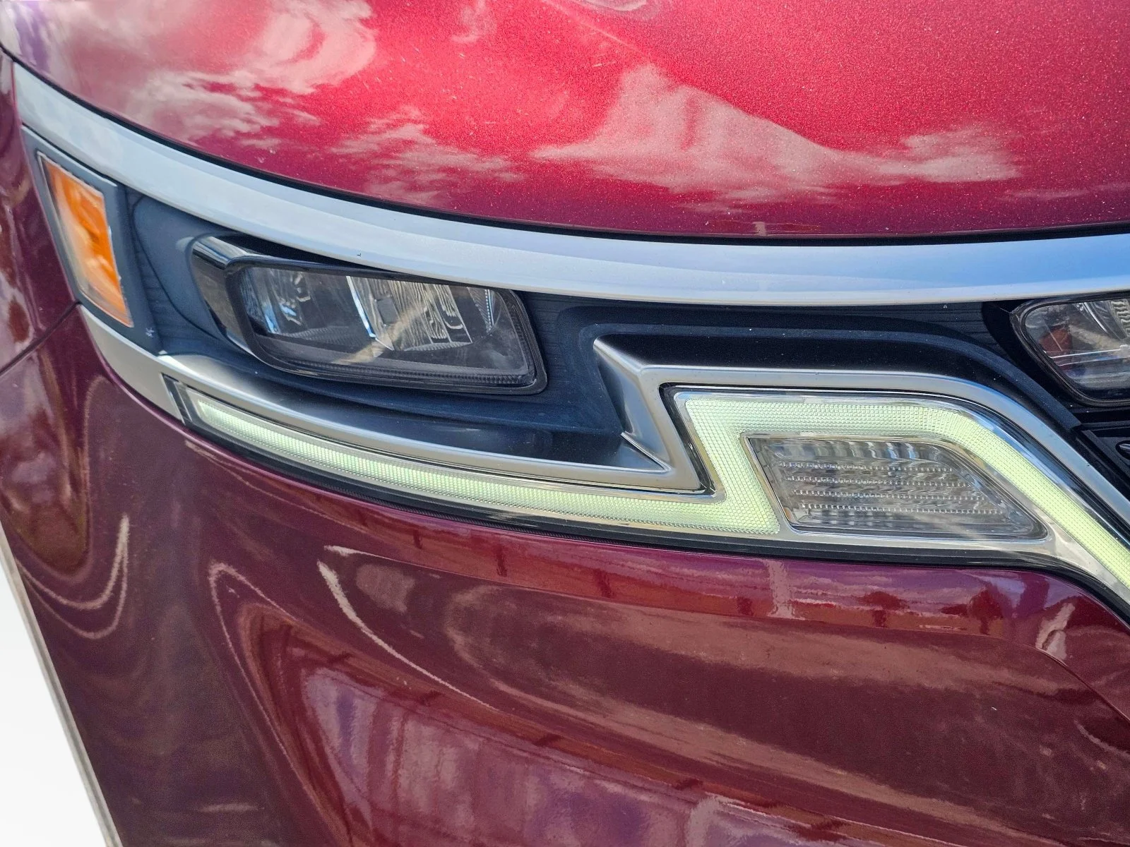 Used 2024 Flare Red Kia EX image 5