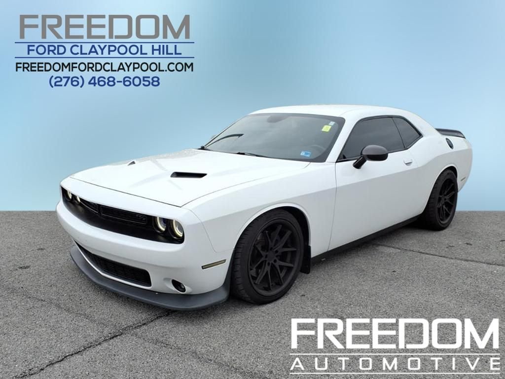 2018 Dodge Challenger R/T's photo