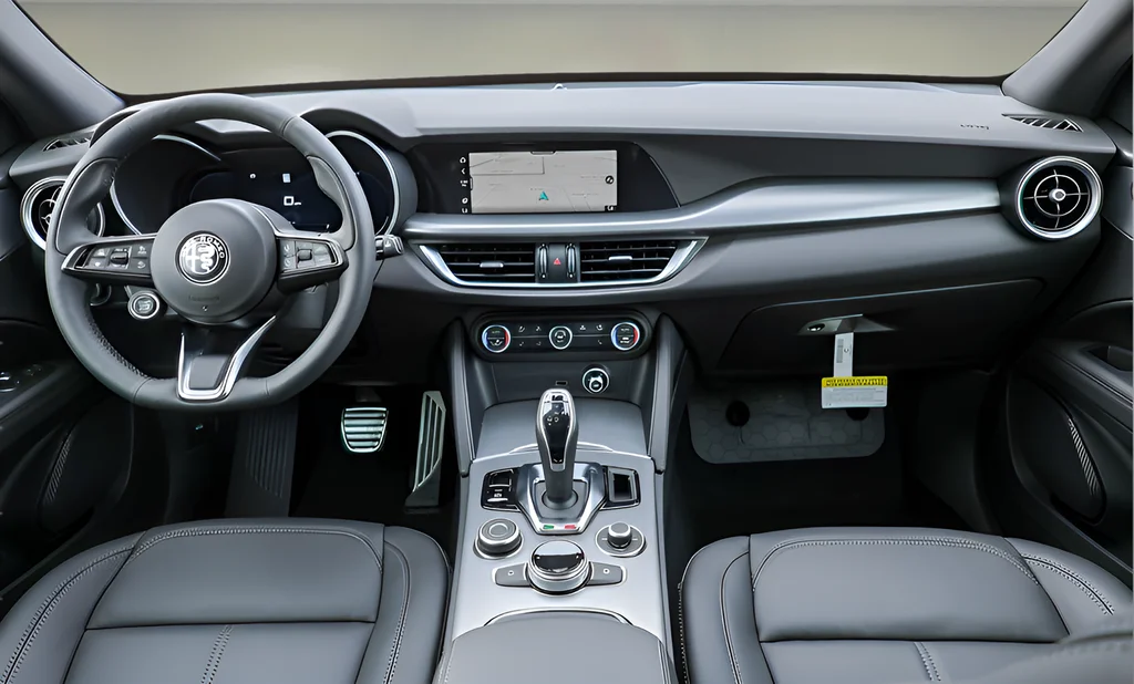 2026 Alfa Romeo Stelvio Base - Photo 9