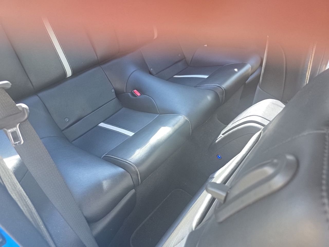 Used 2010  Ford GT Premium image 30