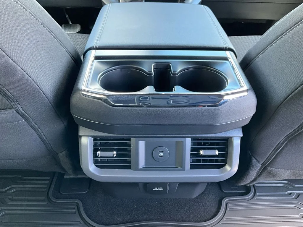 New 2026 Carbonized Gray Metallic Ford XLT image 14