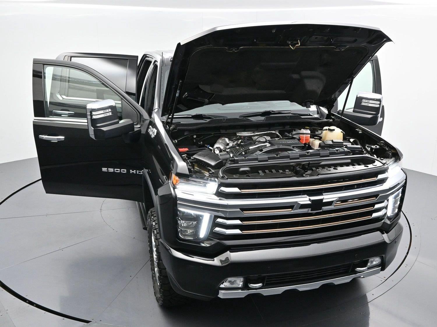 Used 2023 BLACK Chevrolet High Country image 43