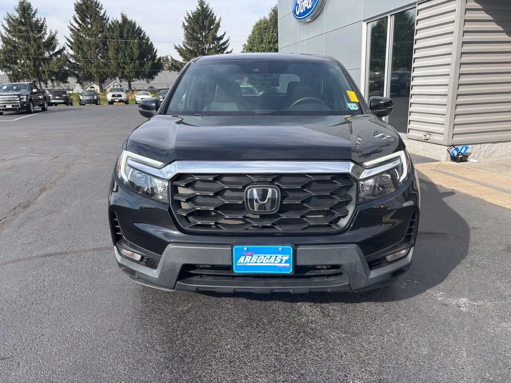 Used 2023 Black Honda EX-L image 10