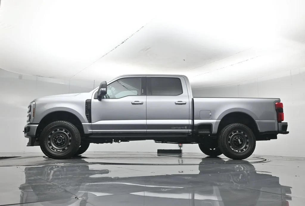 New 2027 Iconic Silver Metallic Ford XLT image 7