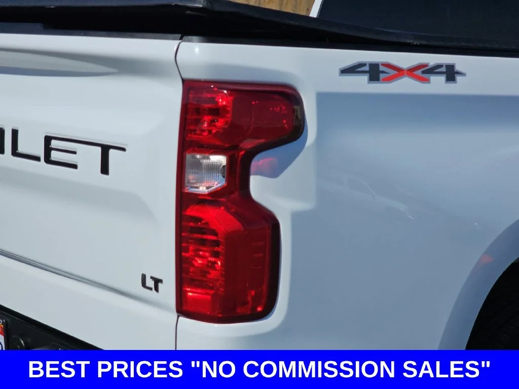 Used 2019 White Chevrolet LT image 39