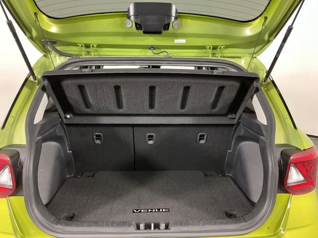 Used 2021 Green Hyundai SEL image 24