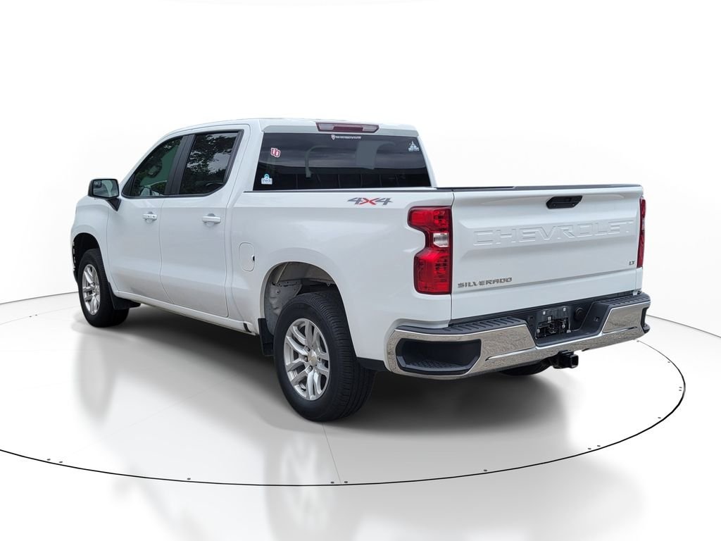 Used 2022 Summit White Chevrolet LT image 2